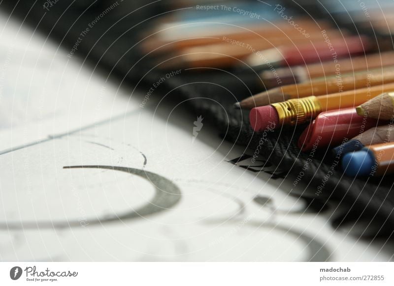 Kreativbesteck Medien Printmedien ästhetisch Kreativität Leidenschaft zeichnen Schreibstift Papier Entwurf analog Farbfoto Gedeckte Farben mehrfarbig