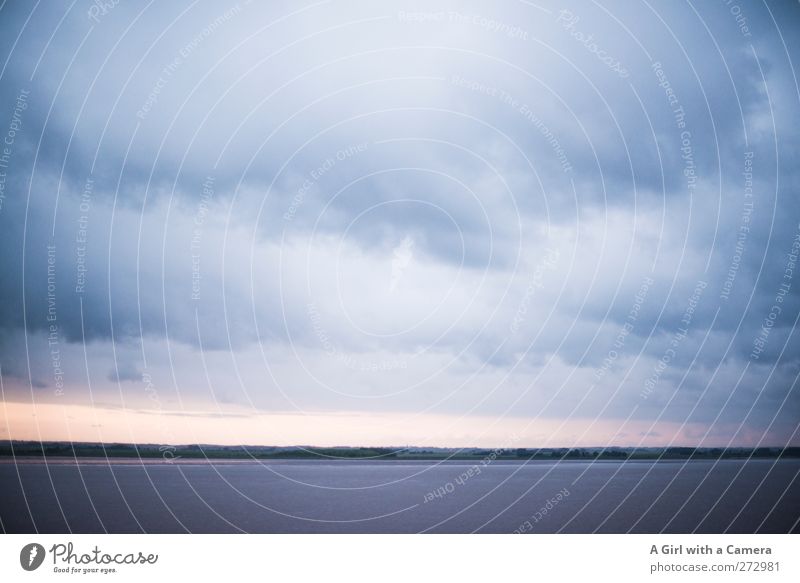 The sky over Hull Umwelt Natur Landschaft Himmel Wolken Gewitterwolken Horizont Frühling schlechtes Wetter Unwetter Wind Sturm Küste Strand Ferne gigantisch