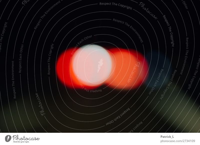 Punkt. Licht leuchten lustig rund Warmherzigkeit Kreativität Lichtpunkt Lichtbrechung Lichterscheinung rot weiß Kreis dunkel Farbfoto mehrfarbig Experiment