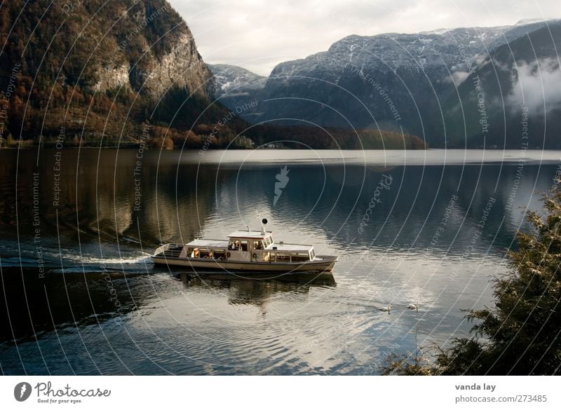 Hallstatt Ferien & Urlaub & Reisen Tourismus Ausflug Kreuzfahrt Berge u. Gebirge Umwelt Natur Alpen See Schifffahrt Bootsfahrt Passagierschiff Kreuzfahrtschiff