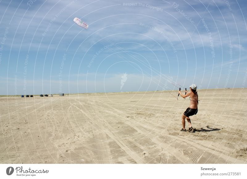 Heiße Sohlen Übergewicht Freizeit & Hobby Drachen steigen Ferien & Urlaub & Reisen feminin Junge Frau Jugendliche Himmel Sonne Sommer Wind Strand Nordsee