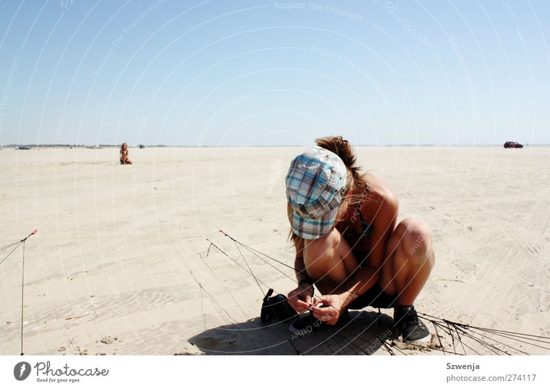 Faden-Wirrwarr Freizeit & Hobby Basteln Handarbeit Ferien & Urlaub & Reisen Tourismus Sommer Sommerurlaub Strand feminin Junge Frau Jugendliche dünn sportlich