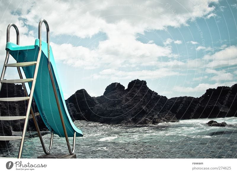 rutschen! Erholung Schwimmen & Baden Freizeit & Hobby Spielen Ferien & Urlaub & Reisen Sommer Sommerurlaub Strand Natur Wolken Wetter Felsen Wellen Küste