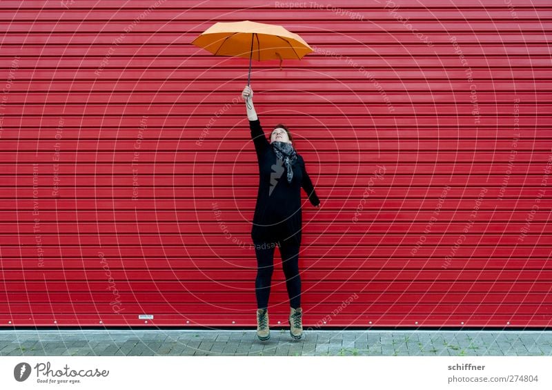 bitti Poppins reloaded | UT S/HD 2012. Mensch feminin Junge Frau Jugendliche Erwachsene fliegen frei Unendlichkeit sportlich verrückt orange rot hüpfen ziehen