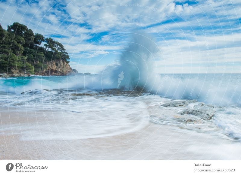 Küste costa brava Mittelmeer (Lloret de mar) Natur Landschaft Horizont Sonne Sonnenlicht Sommer Winter Wellen Strand Insel blau mehrfarbig Außenaufnahme