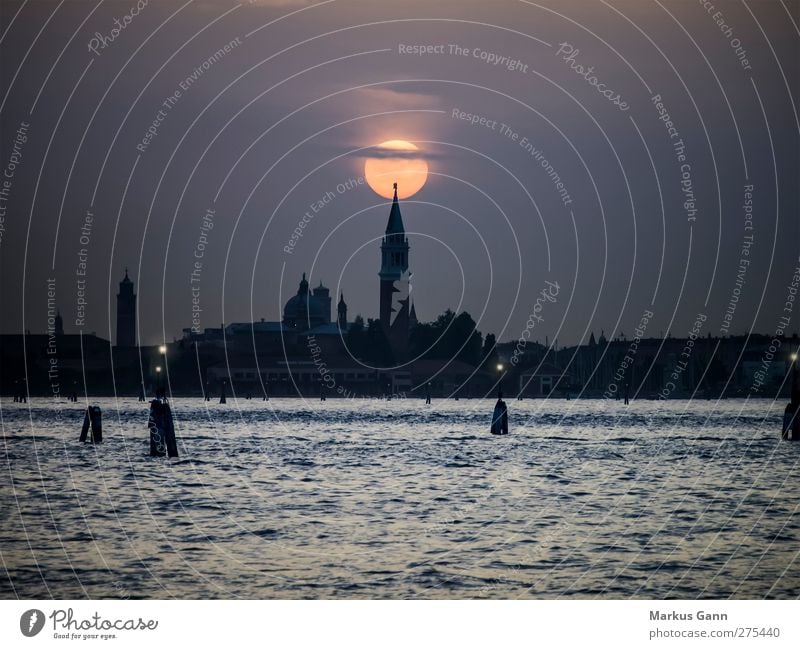 Sonnenuntergang über Venedig Ferien & Urlaub & Reisen Tourismus Städtereise Meer Stadt Altstadt Skyline Kirche Dom Sehenswürdigkeit Liebe Romantik Europa