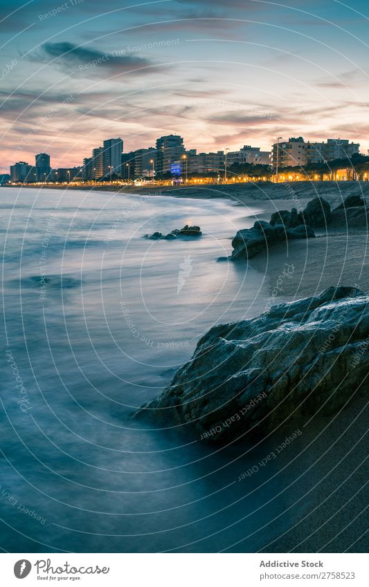 Costa Brava bei Nacht Girona Strand blau brava Gebäude ruhig Katalonien Küste Rippen dunkel Daro Ausflugsziel Europa Landschaft Licht Stimmung Menschenleer Meer