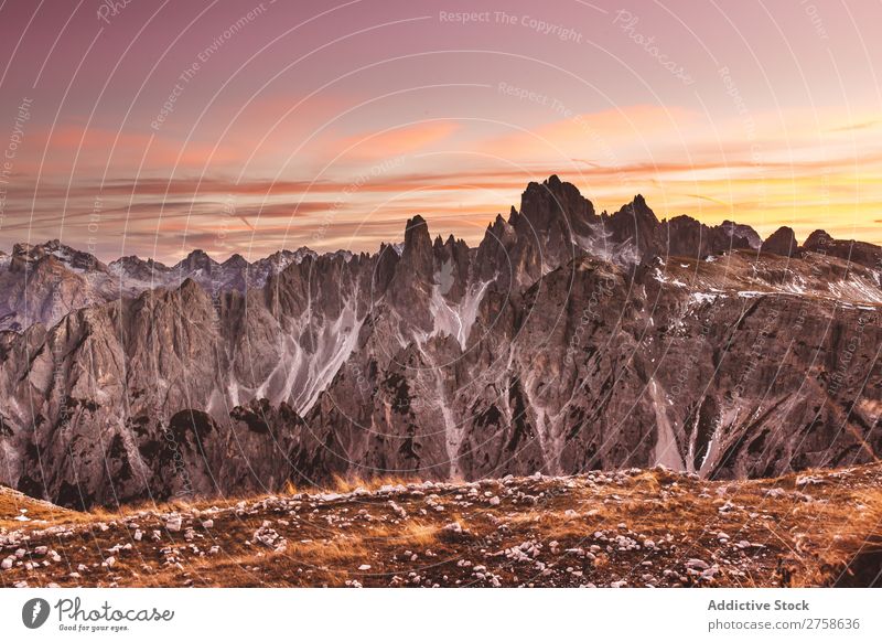 Schöne Felsen im Sonnenuntergang Licht Hügel Berge u. Gebirge Natur Landschaft Ferien & Urlaub & Reisen Abend Höhe malerisch Wolken schön Aussicht Sommer