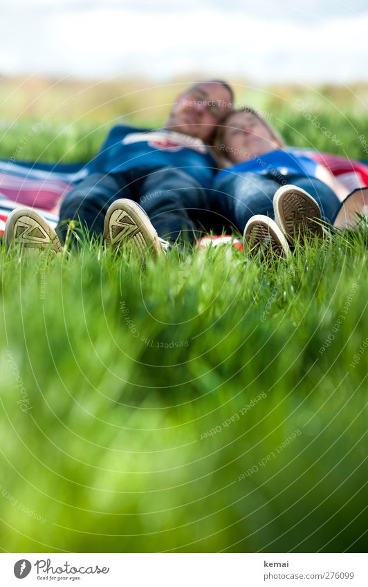 Und in der Ferne Hochzeitsglocken Freizeit & Hobby Ausflug Sommer Sonne Pause Mensch maskulin feminin Junge Frau Jugendliche Junger Mann Paar Partner Erwachsene