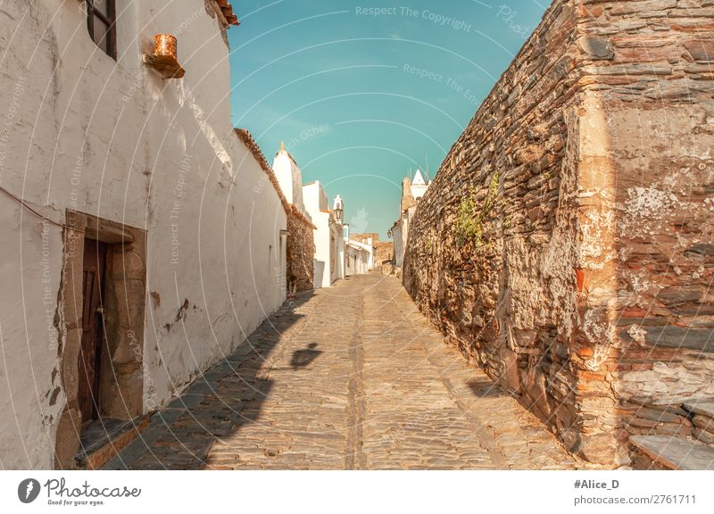 Mittelalterliches Dorf Monsaraz im Alentejo Portugal Ferien & Urlaub & Reisen Tourismus Europa Kleinstadt Altstadt überbevölkert Haus Gebäude Architektur Mauer