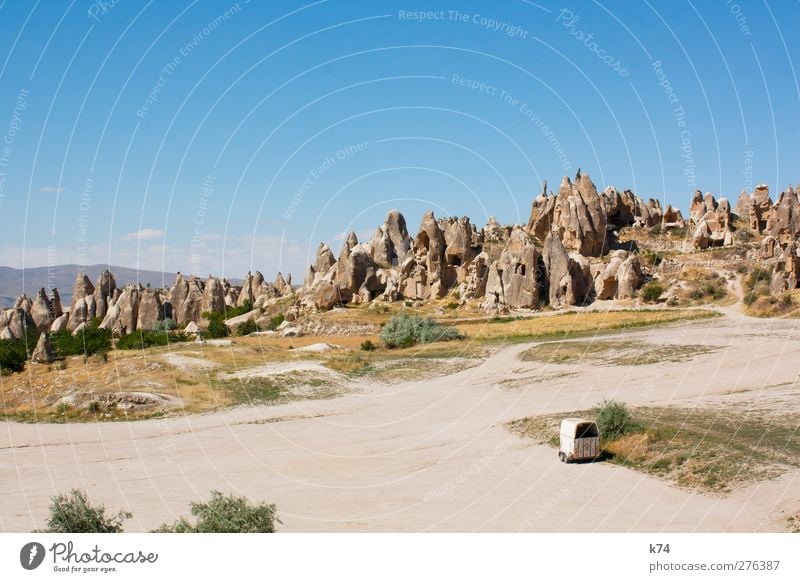 Kapadokya Umwelt Natur Landschaft Erde Sand Himmel Wolkenloser Himmel Sonnenlicht Sommer Schönes Wetter Dürre Hügel Felsen Berge u. Gebirge Stein dehydrieren