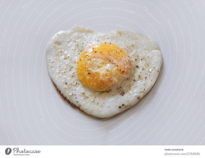 Liebe geht durch den ... Mampf Mampf Mittagessen Essen Valentinstag Muttertag Hochzeit Geburtstag gelb Verliebtheit Partnerschaft Symbole & Metaphern