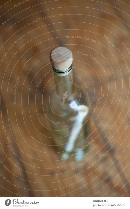 Message in a bottle Ferien & Urlaub & Reisen Tourismus Kommunizieren Flaschenpost Post E-Mail Mitteilung Kommunikationsmittel Korken Flaschenhals geschlossen