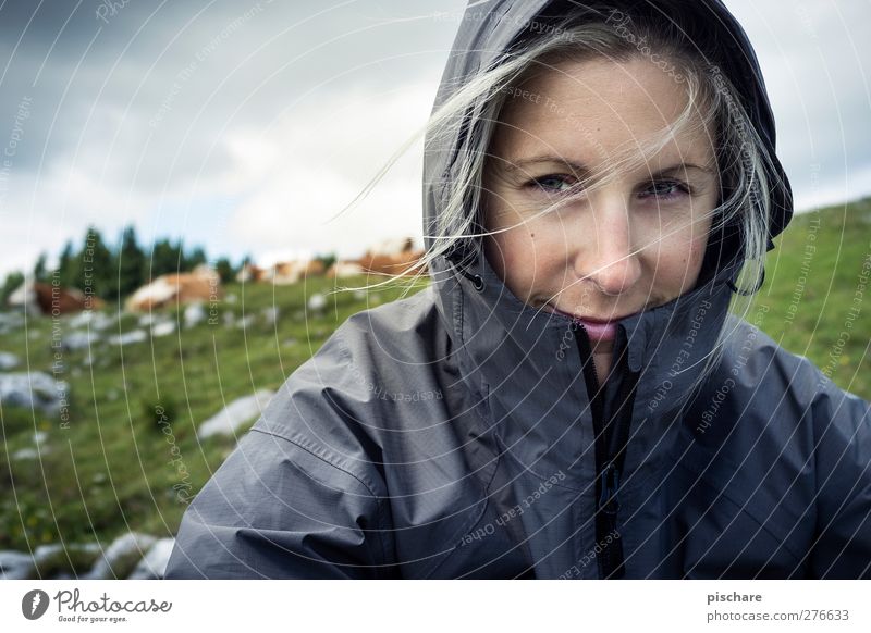 Sweetheart feminin Junge Frau Jugendliche Gesicht 18-30 Jahre Erwachsene Blick Freundlichkeit schön positiv Zufriedenheit Farbfoto Außenaufnahme Tag