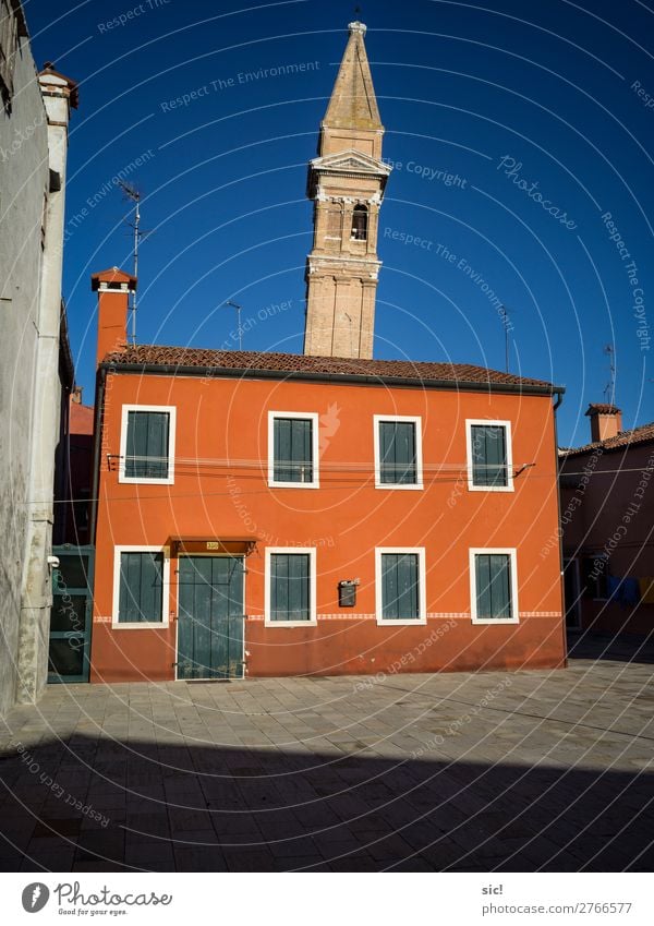 Burano 04 Ferien & Urlaub & Reisen Tourismus Ausflug Sightseeing Städtereise Häusliches Leben Meer Adria Insel Italien Europa Dorf Fischerdorf Haus Kirche