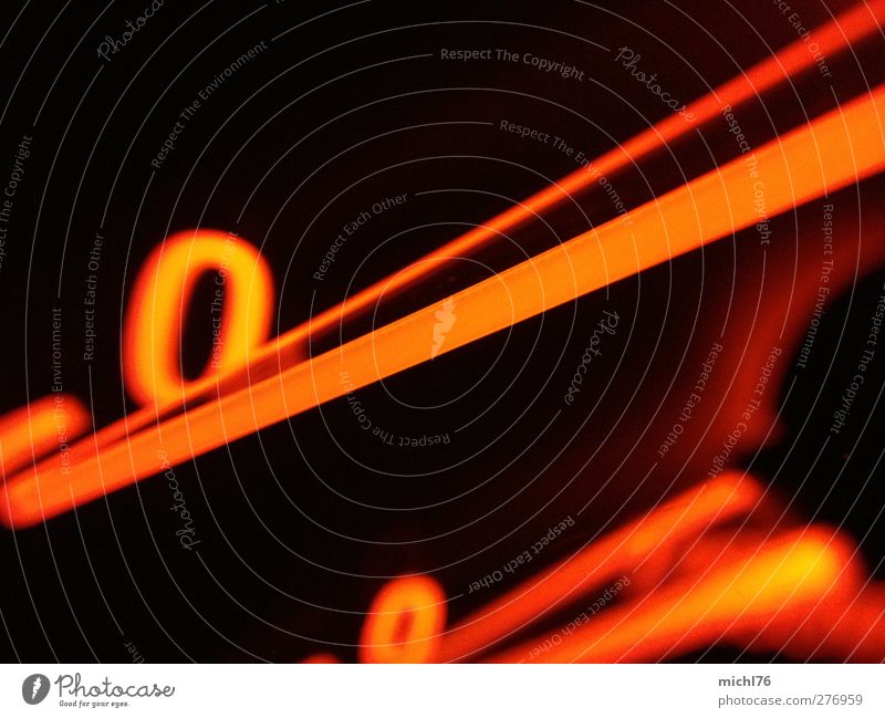 Null km/h Tachometer Technik & Technologie Verkehr Autofahren PKW Sportwagen Ziffern & Zahlen stehen orange schwarz Geschwindigkeitsbegrenzung Stillstand