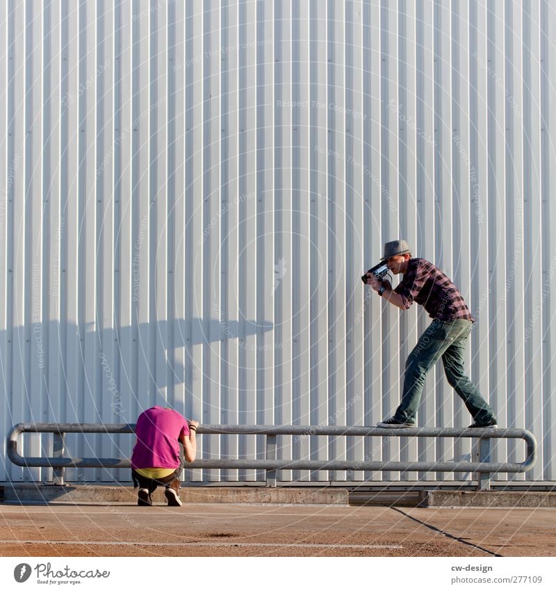 Schlüpferstürmer a.k.a. Paparazzo im Anmarsch Lifestyle Stil Freizeit & Hobby Ferien & Urlaub & Reisen Tourismus Mensch maskulin Junger Mann Jugendliche