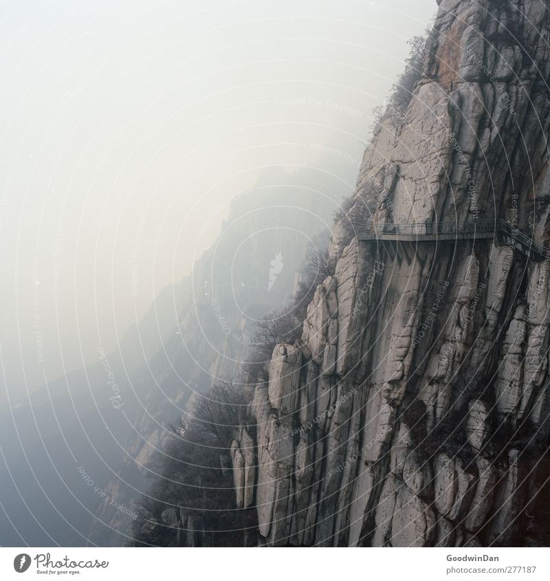 Into the wilderness. Umwelt Natur Klima Wetter Eis Frost Hügel Berge u. Gebirge authentisch eckig gigantisch groß hoch kalt Farbfoto Außenaufnahme Menschenleer