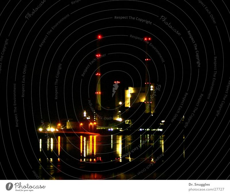 Nacht-Kraftwerk Karlsruhe Wörth am Rhein Beleuchtung Rheinland-Pfalz Lichtermeer dunkel Industrie Stromkraftwerke Maximiliansau Wasser E-Werk Schornstein