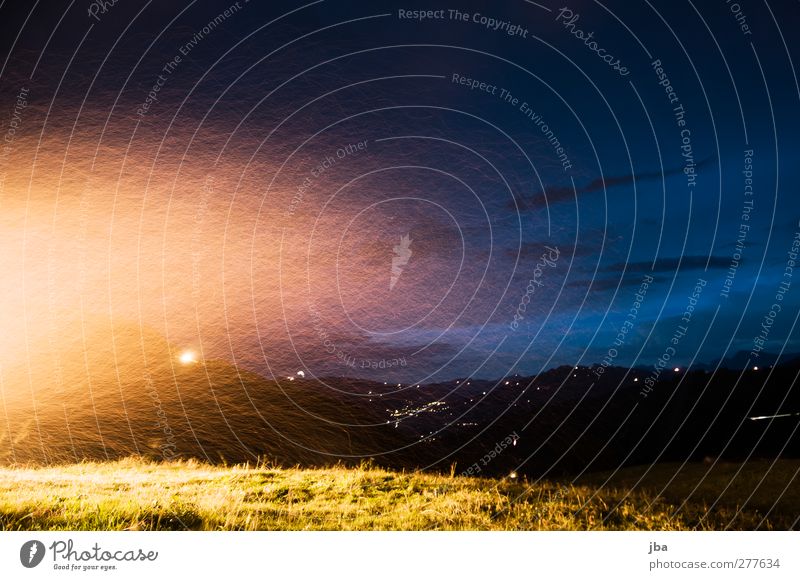 1. August Zufriedenheit Erholung Nationalfeiertag Umwelt Landschaft Urelemente Feuer Luft Himmel Sommer Schönes Wetter Wind Gras Wiese Alpen Berge u. Gebirge