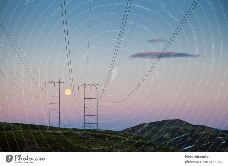 Hochspannende Landschaft Technik & Technologie Energiewirtschaft Energiekrise Himmel Nachthimmel Mond Vollmond Klima Eis Frost Berge u. Gebirge Architektur