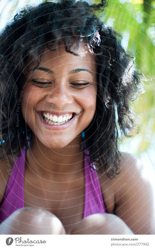 smile Freude schön Haare & Frisuren Haut Gesicht Leben Wohlgefühl Zufriedenheit Ferien & Urlaub & Reisen Sommer Sommerurlaub Sonne Sonnenbad Strand feminin