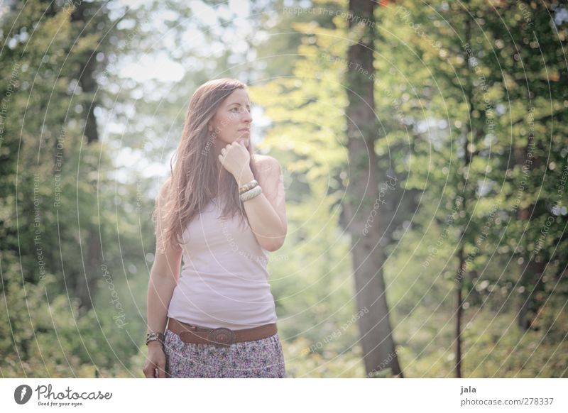 gegenlichtmädchen Mensch feminin Frau Erwachsene 1 30-45 Jahre Umwelt Natur Landschaft Pflanze Sommer Baum Sträucher Blatt Grünpflanze Wildpflanze Wald