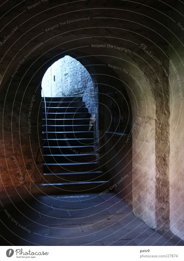 Lichtwärts Ausgang Katakomben historisch Gotteshäuser Treppe Bogen Stein Arkaden alt Religion & Glaube Kloster