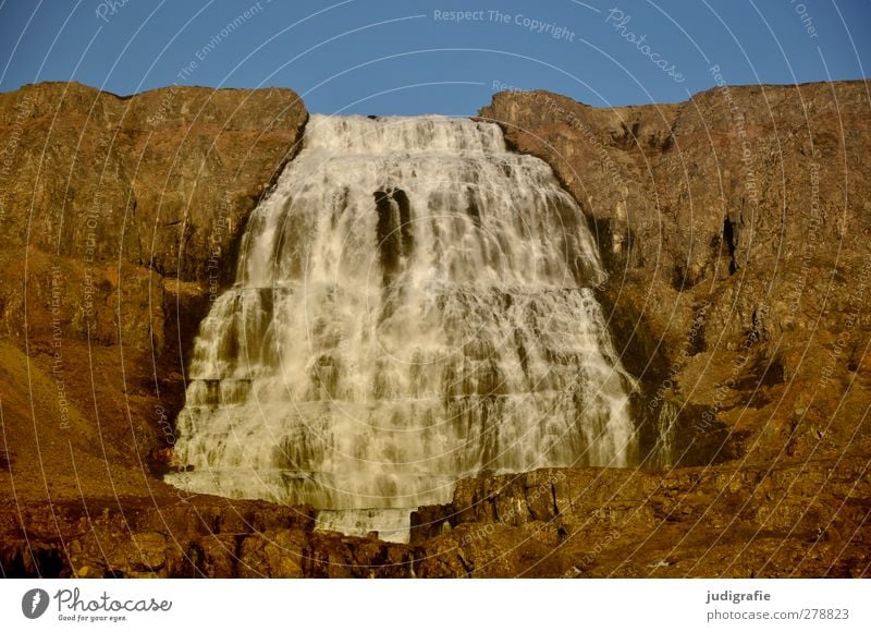 Island Umwelt Natur Landschaft Himmel Schönes Wetter Felsen Berge u. Gebirge Wasserfall Dynjandi Westfjord kalt Kitsch natürlich Stimmung fließen Fluss nass