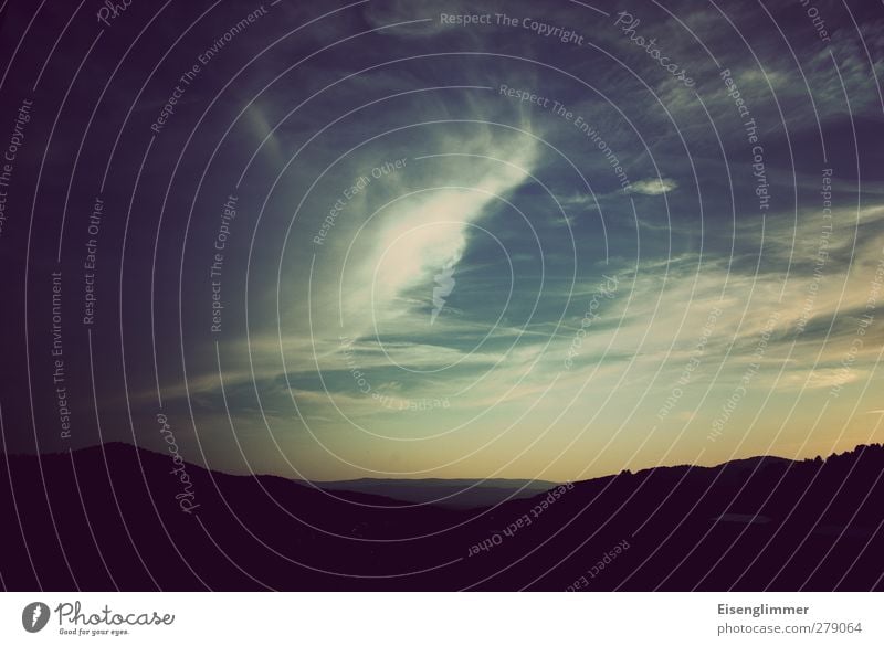 Sommer in Bayern Landschaft Himmel Wolken Horizont Berge u. Gebirge Bayerischer Wald Unendlichkeit oben positiv ruhig Fensterblick Urlaubsstimmung