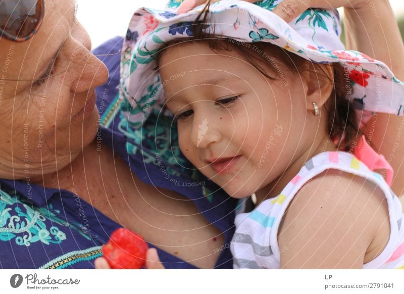 Liebesgespräch Mensch feminin Kind Frau Erwachsene Weiblicher Senior Eltern Mutter Großeltern Familie & Verwandtschaft Kindheit Leben Gefühle Fröhlichkeit