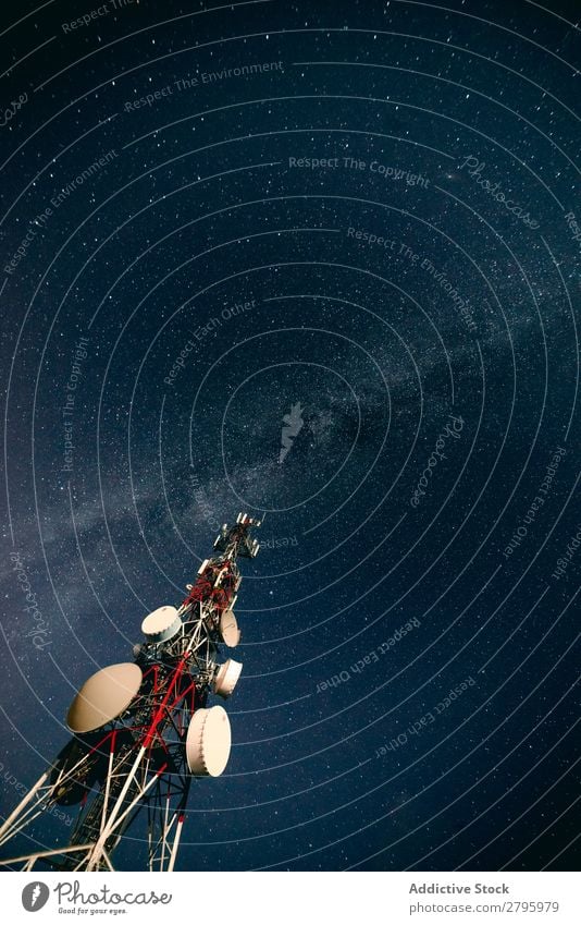 Funkturm gegen Sternenhimmel Radio Turm Himmel Nacht Mitteilung Station Industrie Technik & Technologie Telekommunikation Gerät Antenne Strukturen & Formen