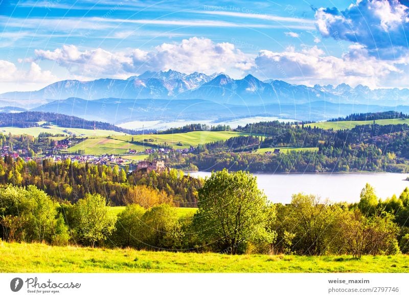 Grüne Felder und Wiesen in Polen. schön Ferien & Urlaub & Reisen Tourismus Ausflug Abenteuer Ferne Freiheit Sightseeing Sommer Sommerurlaub Berge u. Gebirge