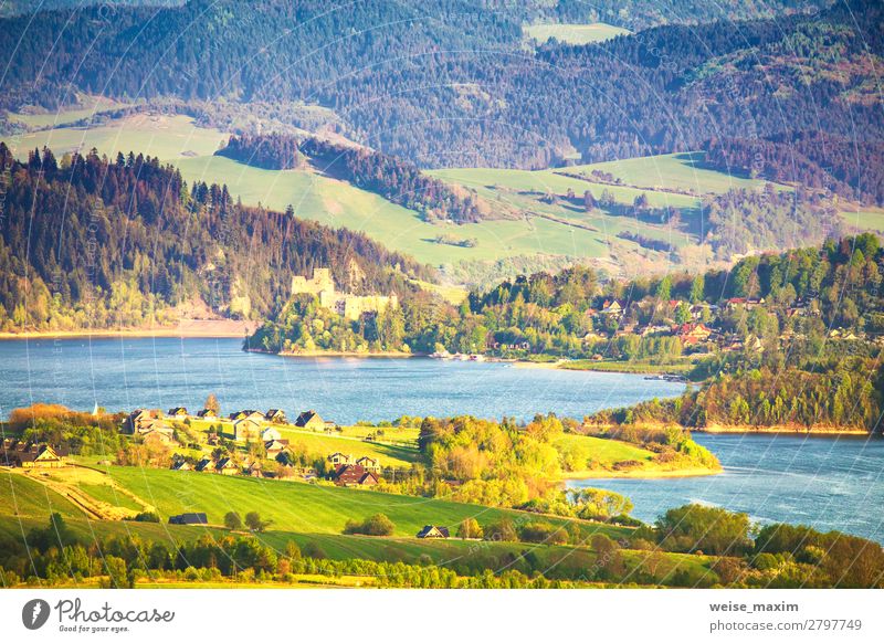 Sonnenuntergang über grünen Feldern und Wiesen. Schloss Czorsztyn schön Ferien & Urlaub & Reisen Tourismus Abenteuer Ferne Freiheit Expedition Sommer