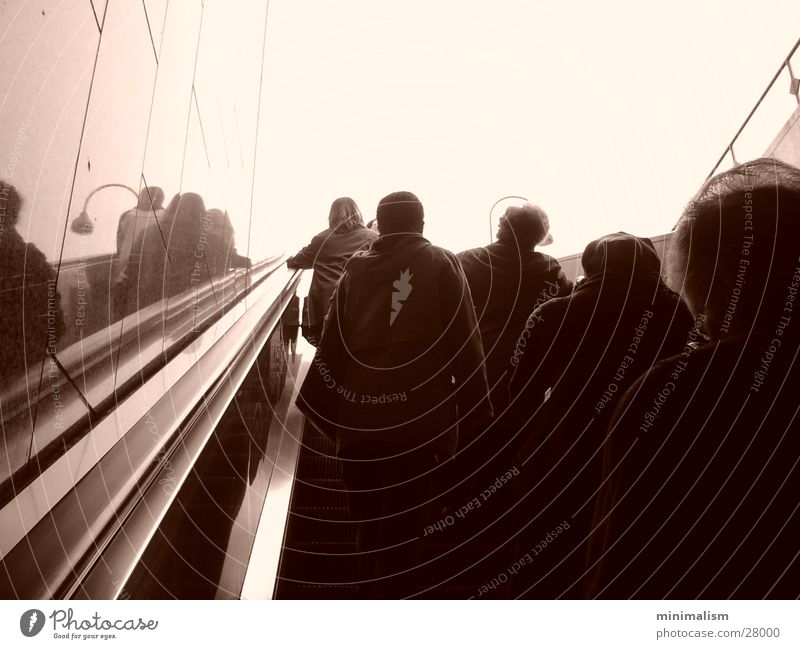 upstairs U-Bahn Köln Rolltreppe Verkehr Berufsverkehr