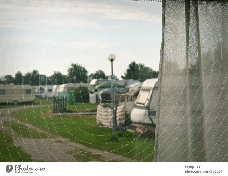 Beobachten Ferien & Urlaub & Reisen Abenteuer Ferne Camping Sommerurlaub Strand Meer Wolken Wege & Pfade Fahrzeug Wohnmobil Wohnwagen beobachten gruselig