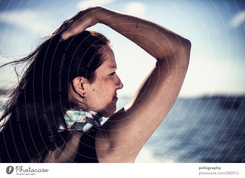 feel free Sommerurlaub Mensch feminin Frau Erwachsene Leben Kopf Arme 1 Natur Landschaft Wasser Himmel Wolken Horizont Schönes Wetter Wind Wellen Ostsee Meer