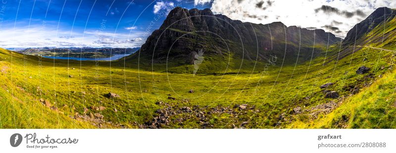 Tal am Applecross Pass mit Fluss in Schottland Abenteuer allt a'Chumhaing alpin applecross ausblick Bach Berge u. Gebirge Schlucht Felsen Großbritannien hoch