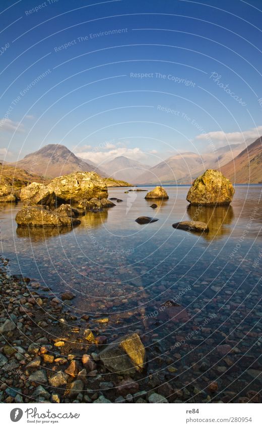 Jeder hat mal klein angefangen! Ferien & Urlaub & Reisen Sommer Umwelt Erde Wasser Schönes Wetter Hügel Seeufer Menschenleer Blick blau gold Felsen