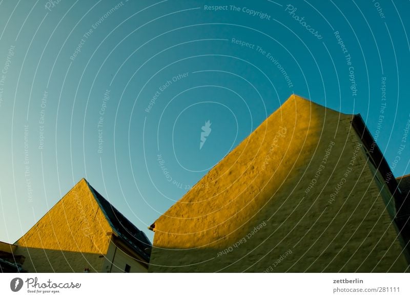 Pyramiden in ASL Umwelt Himmel Wolkenloser Himmel Sonnenaufgang Sonnenuntergang Sommer Klima Klimawandel Wetter Schönes Wetter Kleinstadt Stadt Stadtzentrum