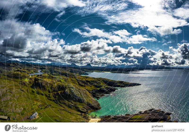 Atlantikküste am Clachtoll Beach bei Lochinver in Schottland Berge u. Gebirge Bucht clachtoll beach Einsamkeit Großbritannien Haus Highlands Himmel Insel Klima