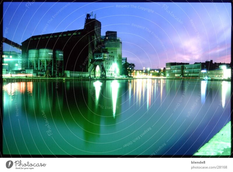 Sommernacht Nacht Reflexion & Spiegelung Architektur Hafen Münster Laue Nacht Langzeitbelichtung.