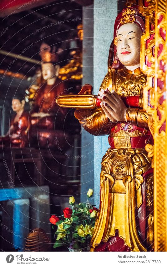 Bich Dong Pagode in Ninh Binh, Vietnam. Trung-Pagode (mittlere Pagode) bich Hoa Schwanz lu tam Kokos Höhle Außenaufnahme Turm Kathedrale Stein Tor Orientalisch