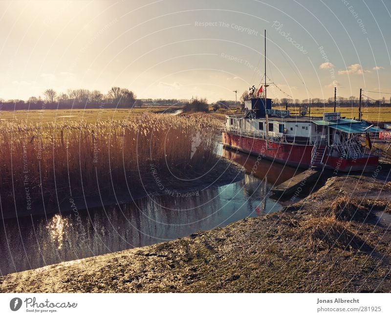 Theatershiff Entertainment Musik Restaurant Essen Landschaft Wasser Himmel Sonnenaufgang Sonnenuntergang Schilfrohr Fluss Anker Schwimmen & Baden blau gelb grau