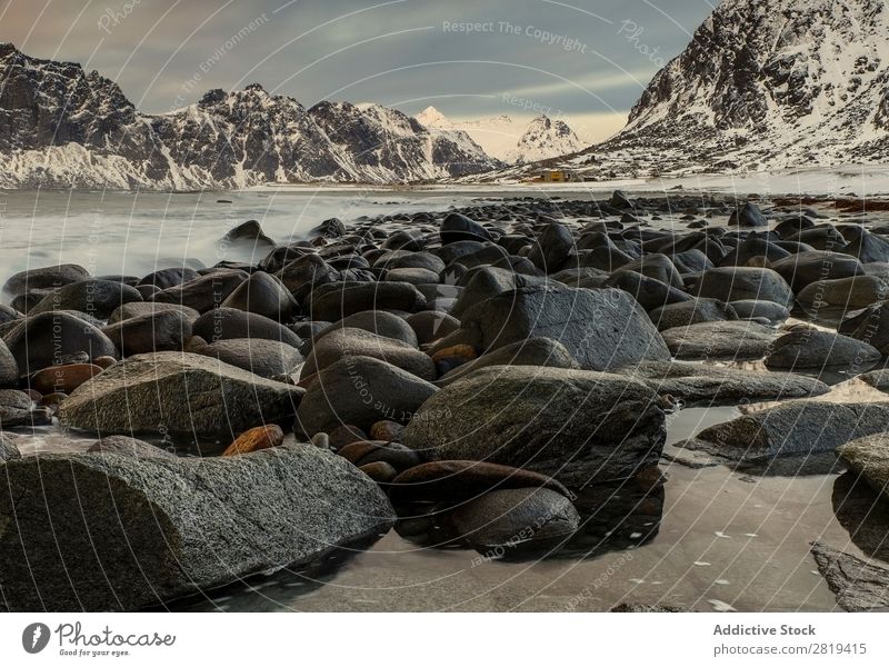 Eva Ozkoidi_Dusk am Strand der schwarzen Steine, Lofoten Fjord See lofoten Eis Norwegen artic Straße Weg Küste Felsen Meer Ferien & Urlaub & Reisen fantastisch