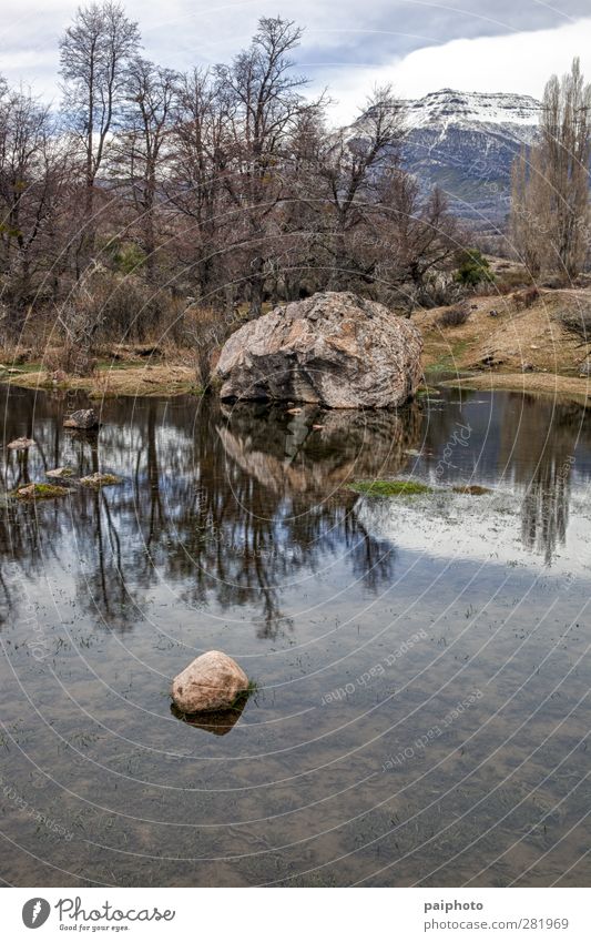 Felsen und See Wolken Lagune Landschaft Berge u. Gebirge Patagonien Teich Schwimmbad Reflexion & Spiegelung san martin de los andes Himmel Baum Wasser Wald grau