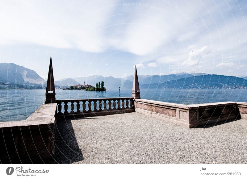 Borromäische Inseln 1 Erholung Tourismus Ausflug Sightseeing Sommer Architektur Natur Urelemente Luft Wasser Wolken Schönes Wetter Küste Seeufer Stresa Italien