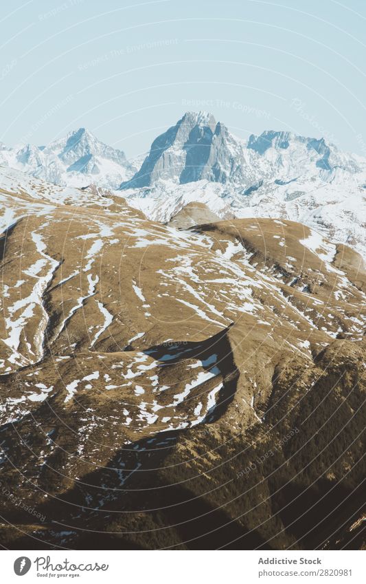 Schöne Berge im Sonnenlicht Berge u. Gebirge Höhe majestätisch Jahreszeiten erkunden Felsen natürlich Landschaft Ferien & Urlaub & Reisen Trekking