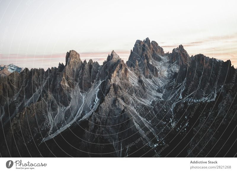 Schöne Gipfel der Berge Berge u. Gebirge Sonnenaufgang Natur Landschaft Himmel Höhe Top Düne Abenteuer Morgen Felsen majestätisch prunkvoll malerisch