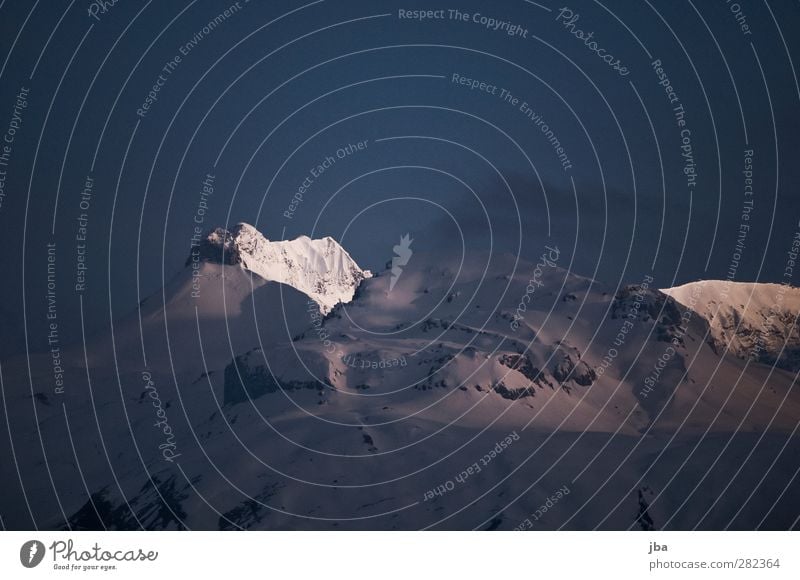 frühmorgens Leben ruhig Abenteuer Ferne Winter Schnee Berge u. Gebirge Sportstätten Natur Landschaft Urelemente Frühling Felsen Alpen Gipfel